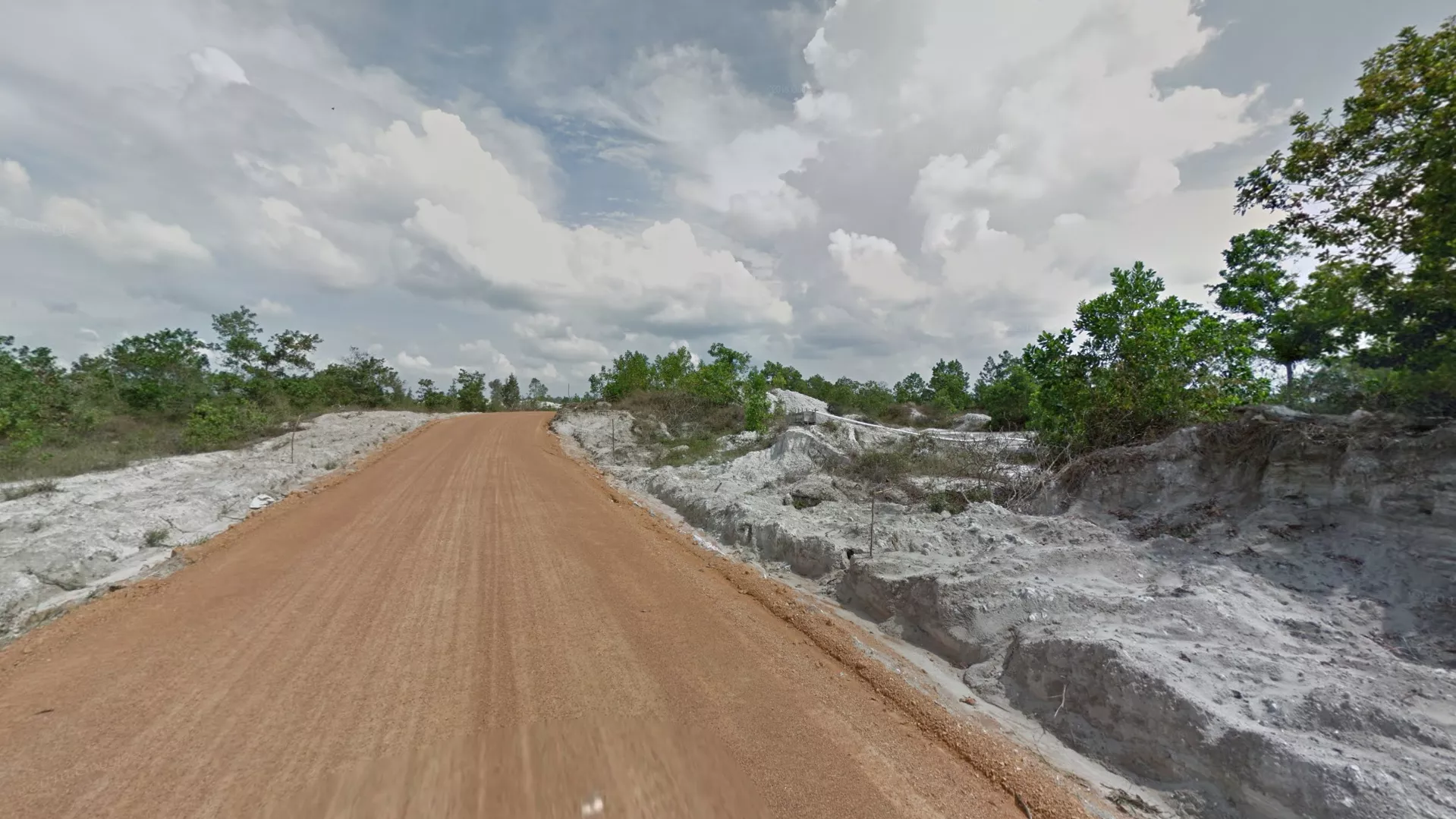 Red Soil Kaoling Mining